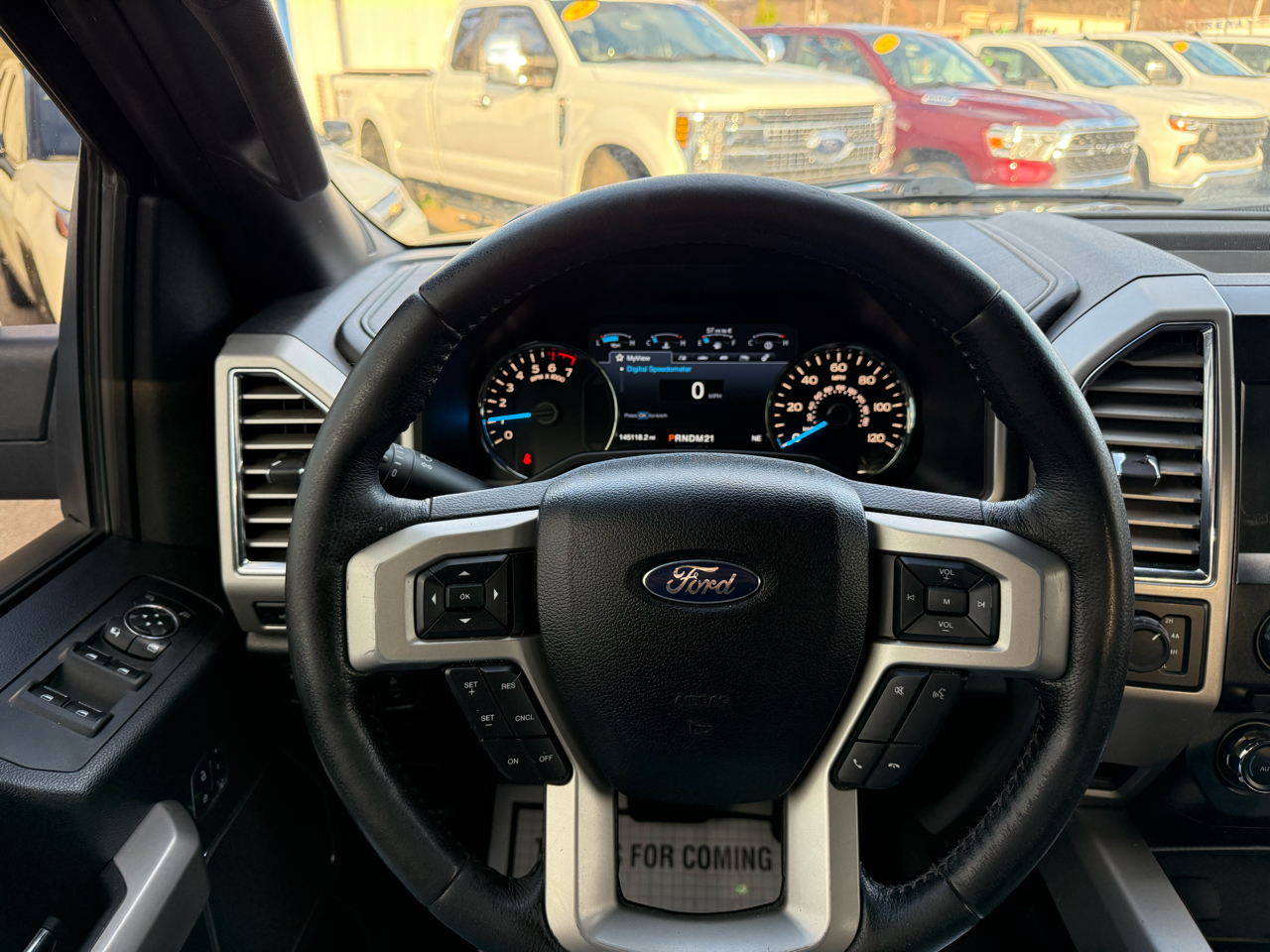Ford F-150 4WD SuperCrew 145" Lariat 2015