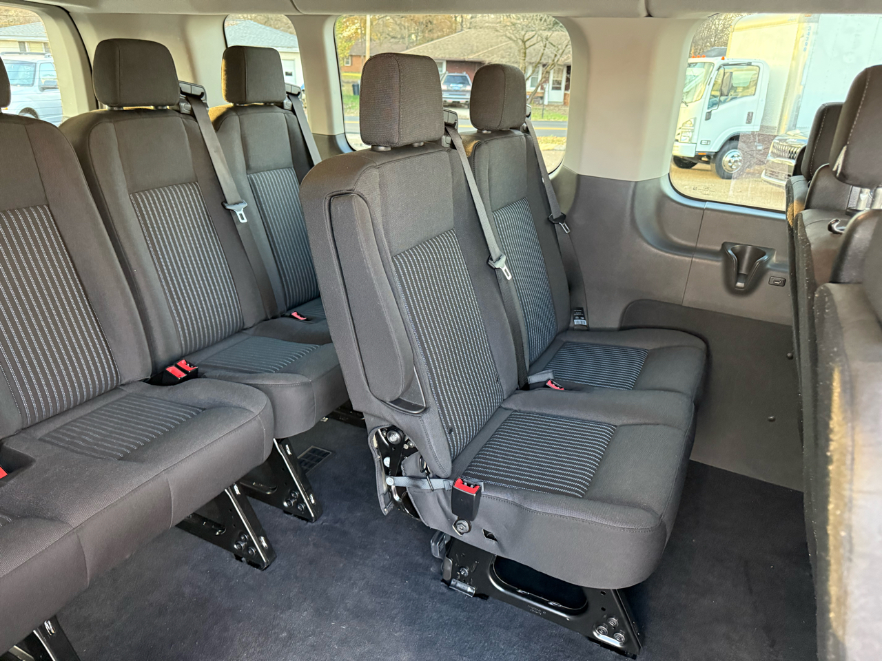 Ford Transit Passenger Wagon T-350 148" Low Roof XLT RWD 2021