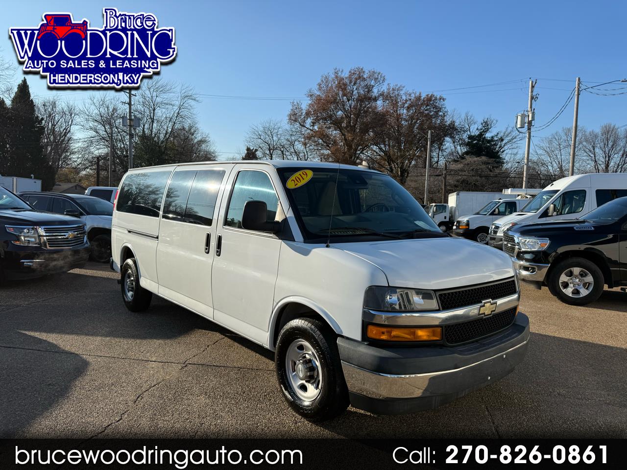 2019 Chevrolet Express Passenger LT's photo
