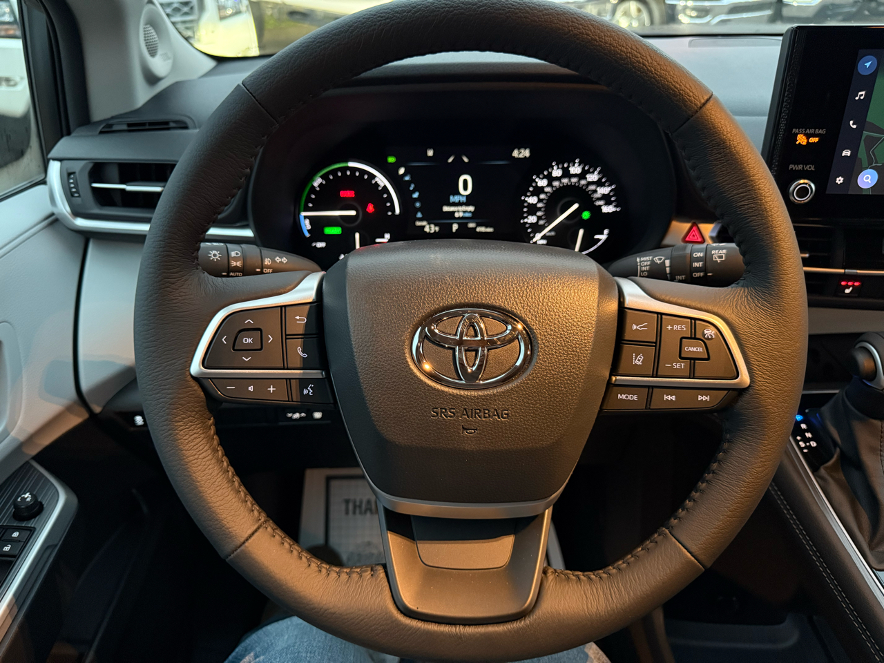 Toyota Sienna XLE AWD 7-Passenger (Natl) 2025