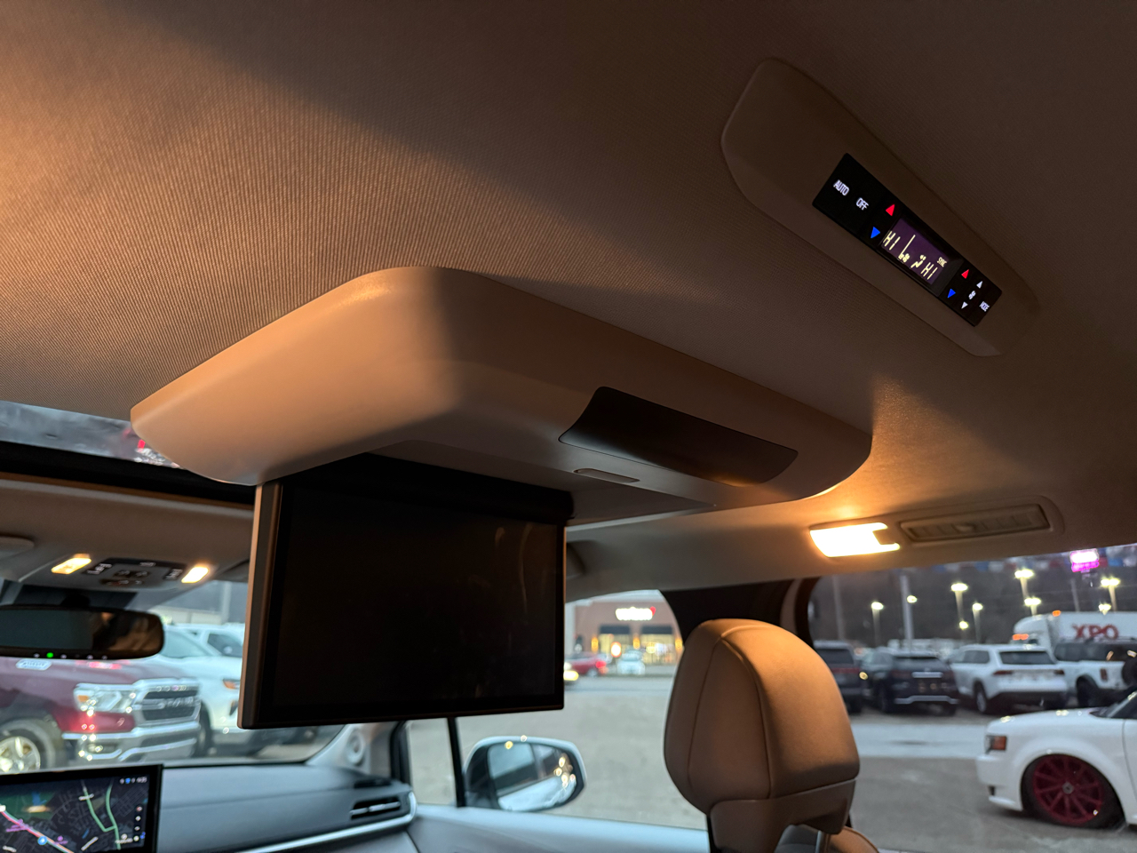 Toyota Sienna XLE AWD 7-Passenger (Natl) 2025