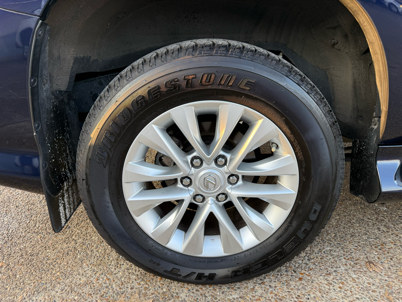 Lexus GX GX 460 Premium 4WD 2023