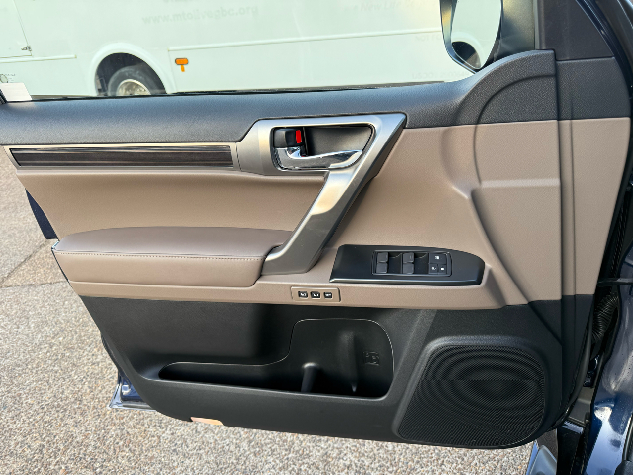 Lexus GX GX 460 Premium 4WD 2023