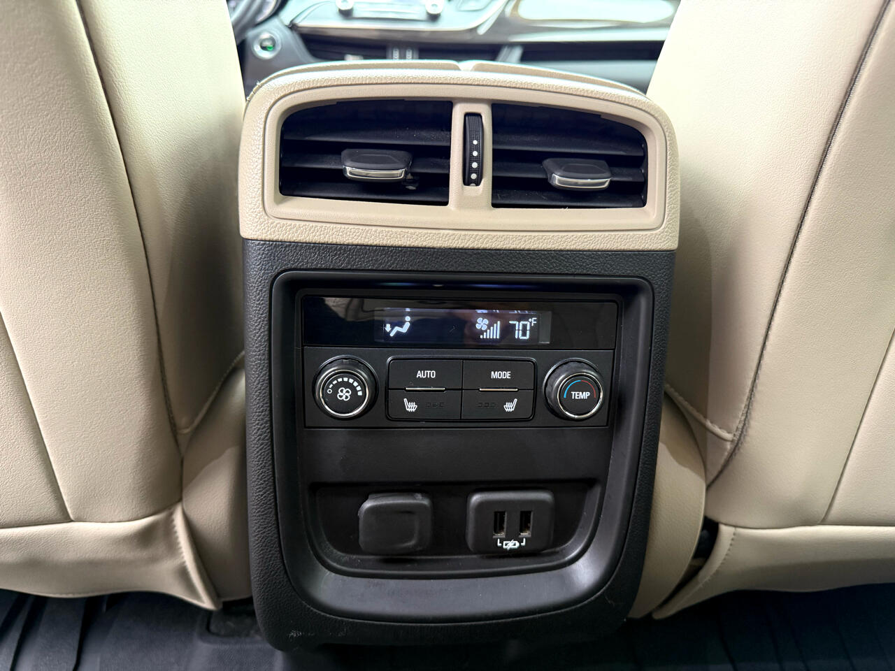 Buick Envision FWD 4dr Essence 2020