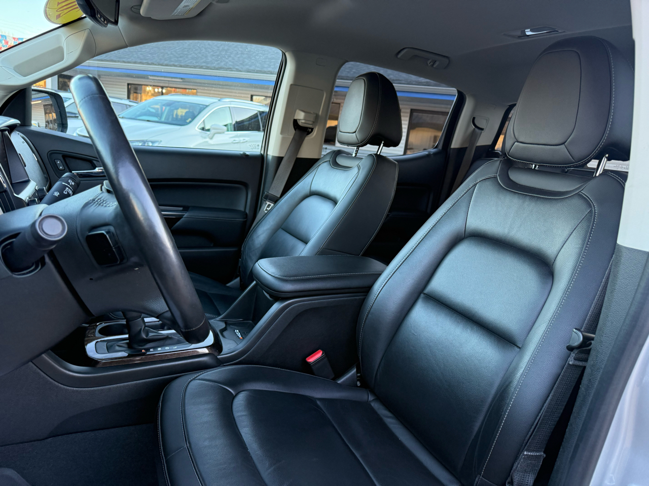 GMC Canyon 4WD Crew Cab 128.3" SLT 2019