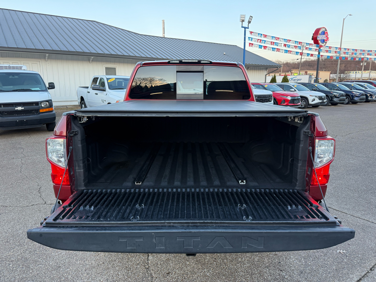 Nissan Titan 4x4 Crew Cab PRO-4X 2017