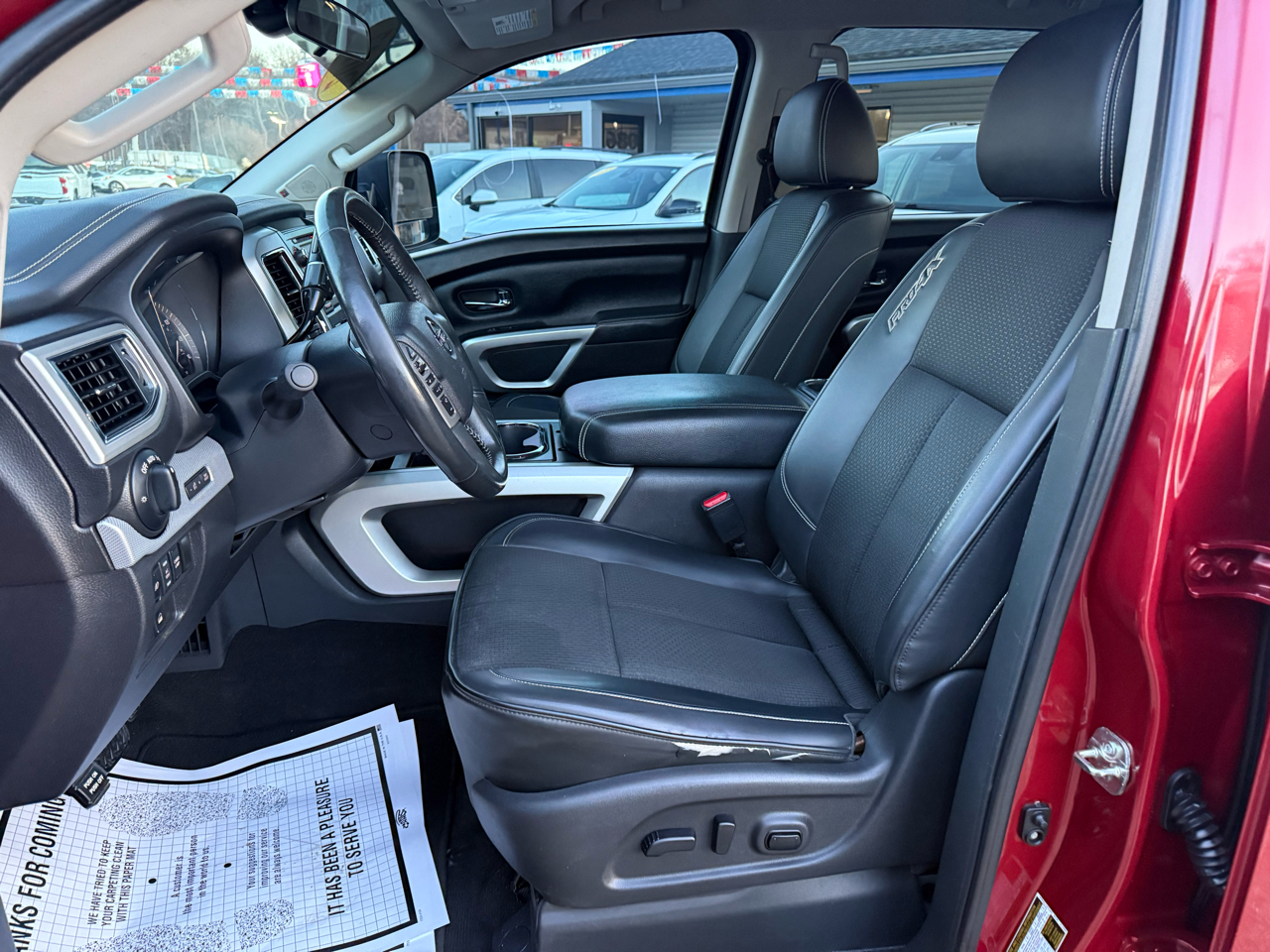 Nissan Titan 4x4 Crew Cab PRO-4X 2017