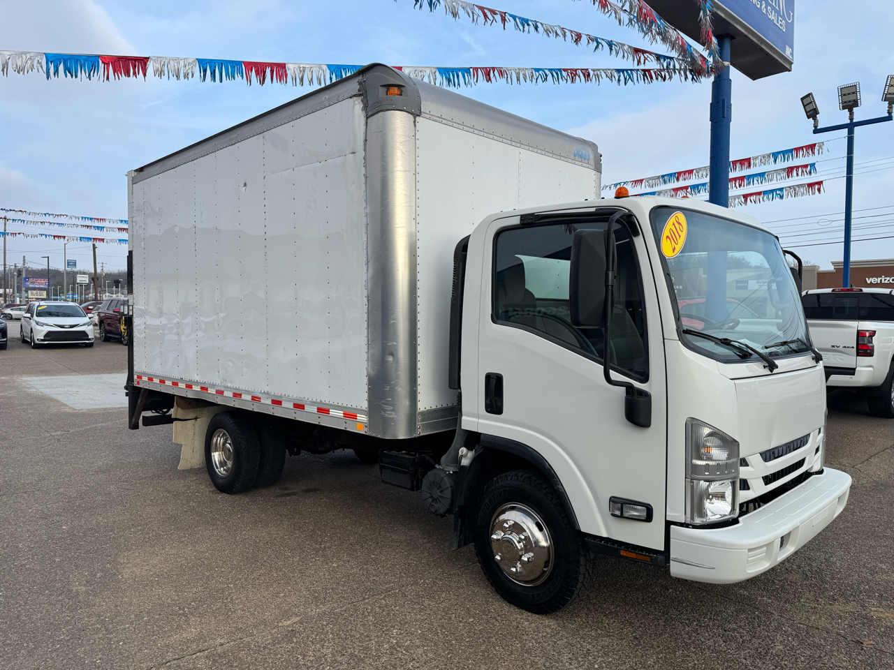 Isuzu Trucks NRR  2018