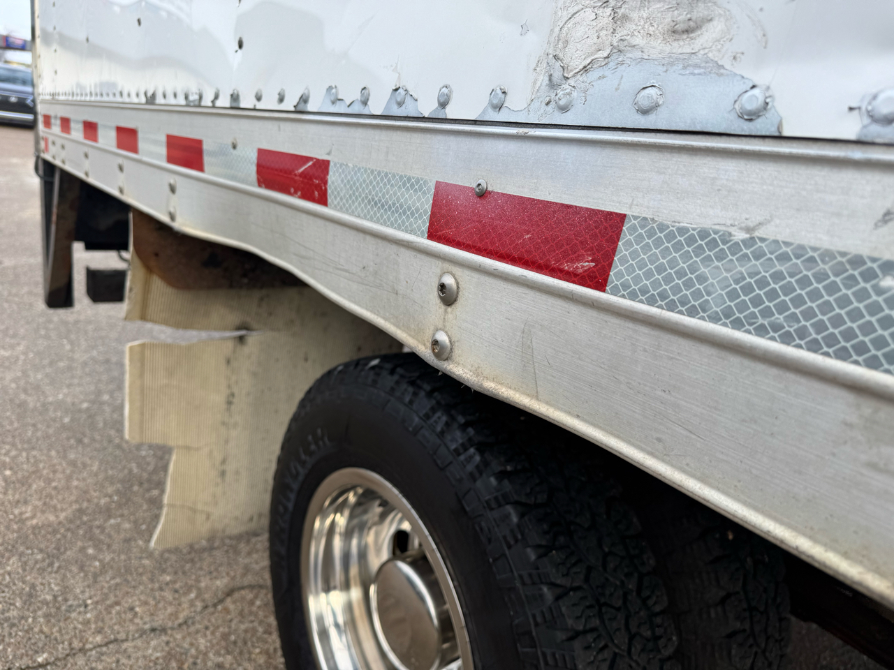 Isuzu Trucks NRR  2018