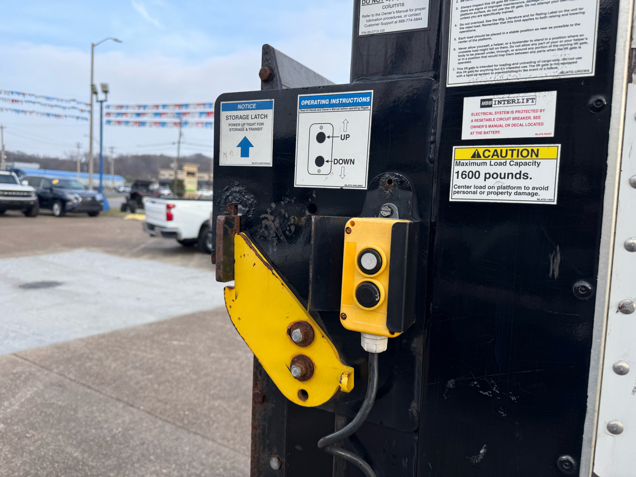 Isuzu Trucks NRR  2018