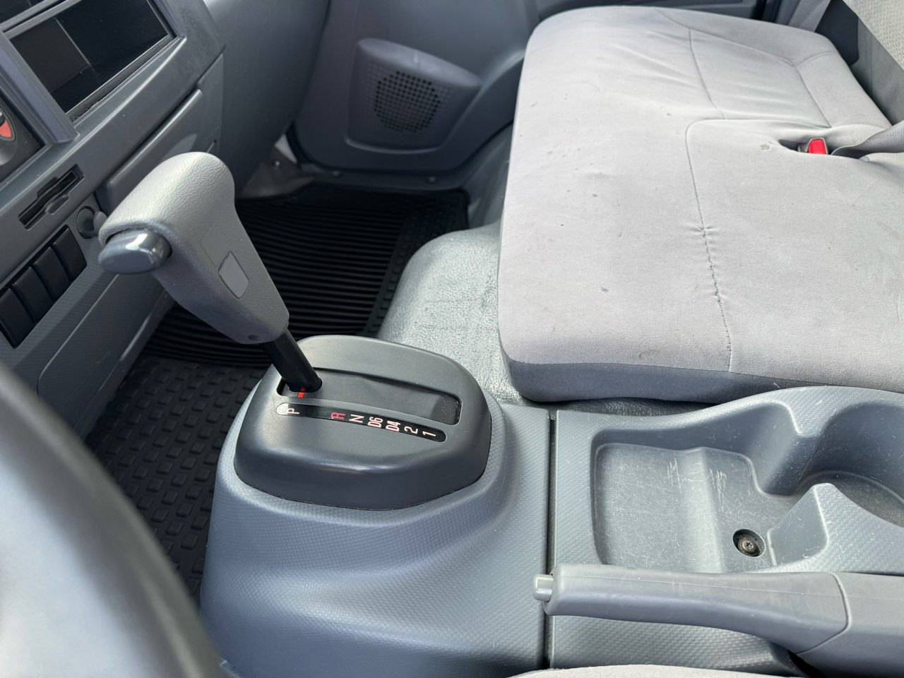 Isuzu Trucks NRR  2018