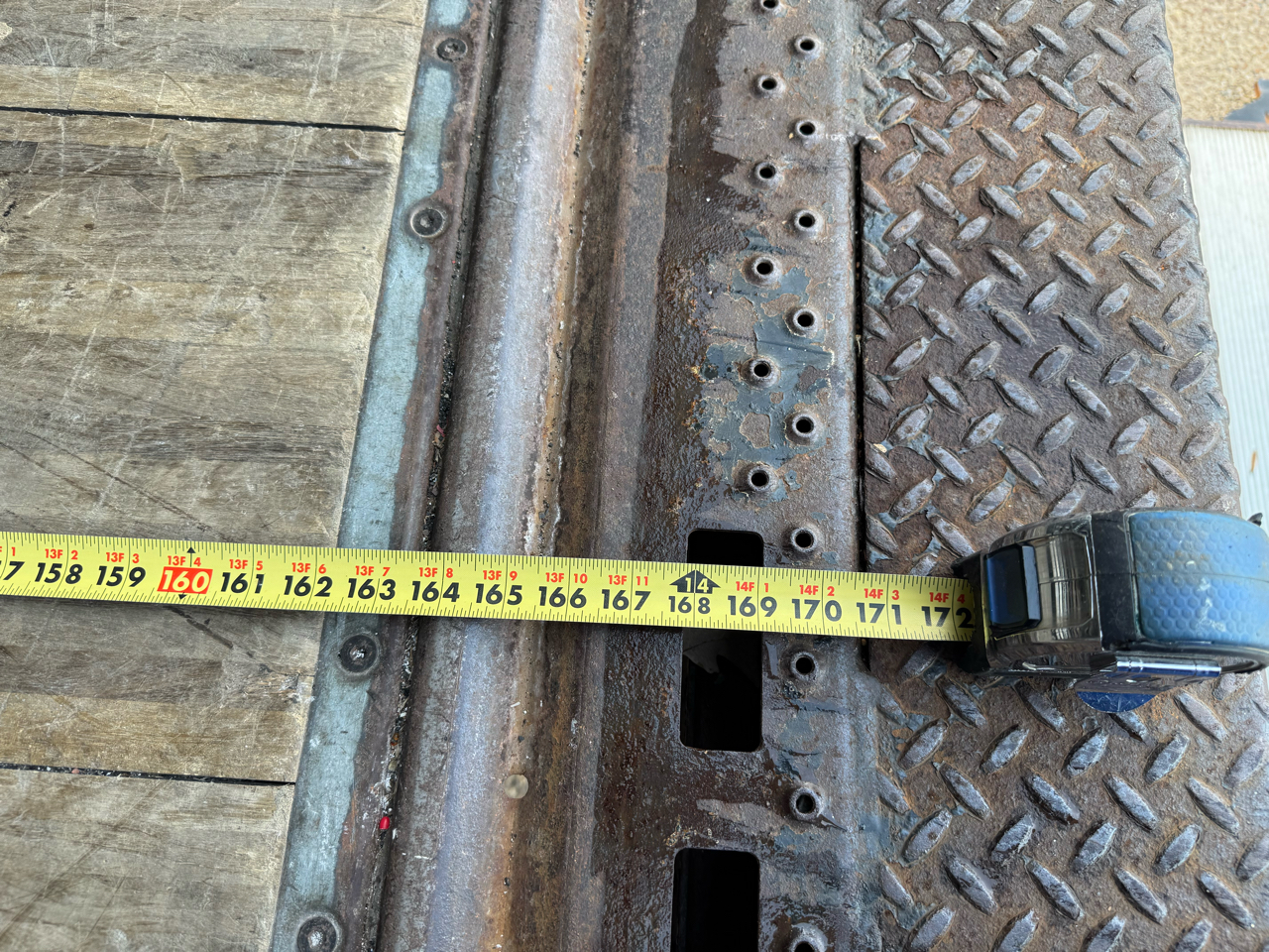 Isuzu Trucks NRR  2018