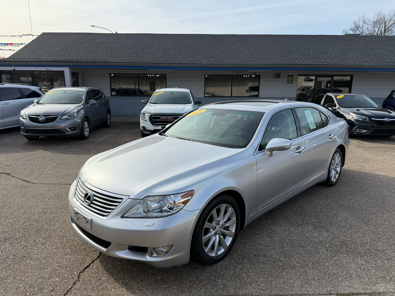 Lexus LS 460 4dr Sdn L AWD 2011