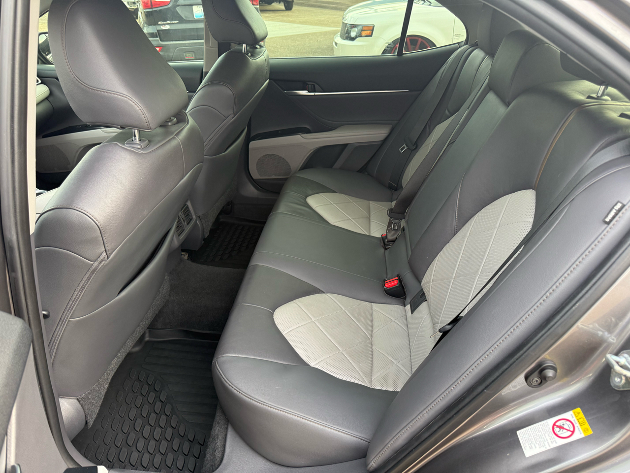 Toyota Camry XLE Auto (Natl) 2018