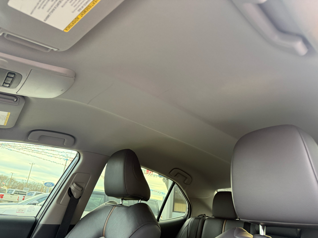 Toyota Camry XLE Auto (Natl) 2018