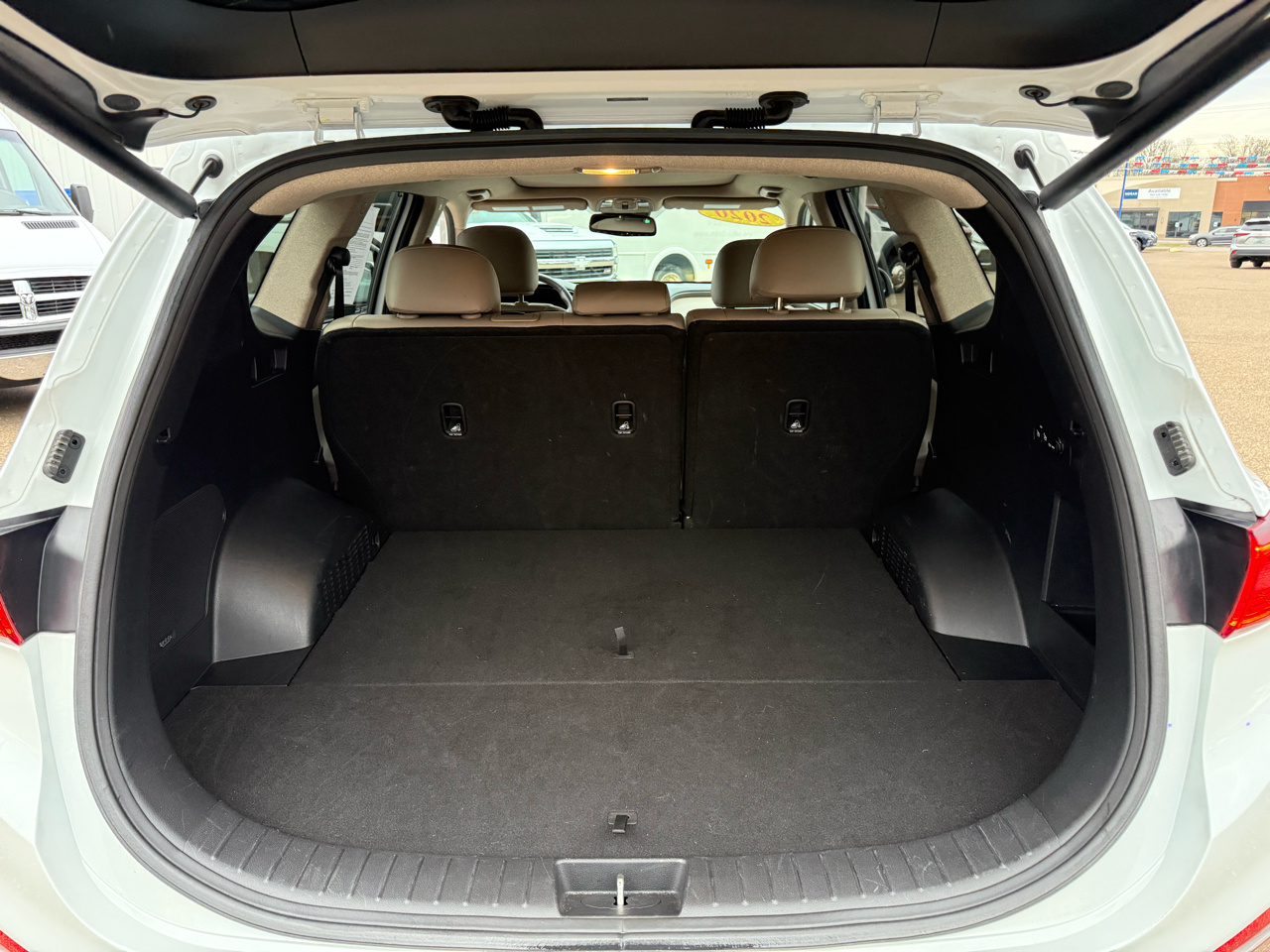 Hyundai Santa Fe Limited 2.4L Auto FWD 2020