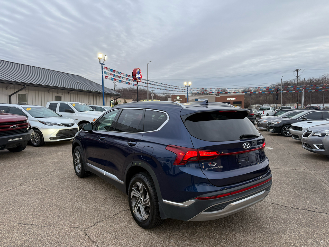 Hyundai Santa Fe SEL FWD 2022