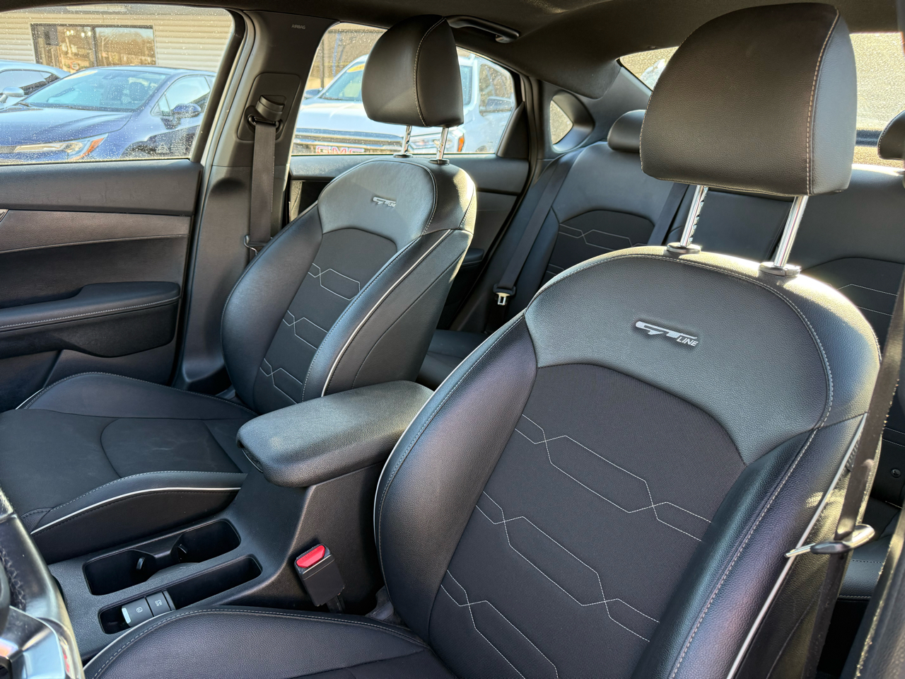 Kia Forte GT-Line IVT 2024