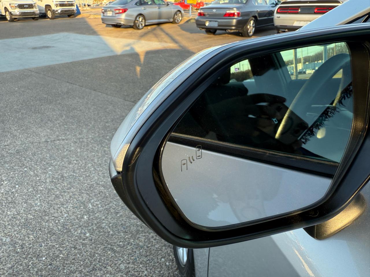 Toyota Corolla LE CVT (Natl) 2024