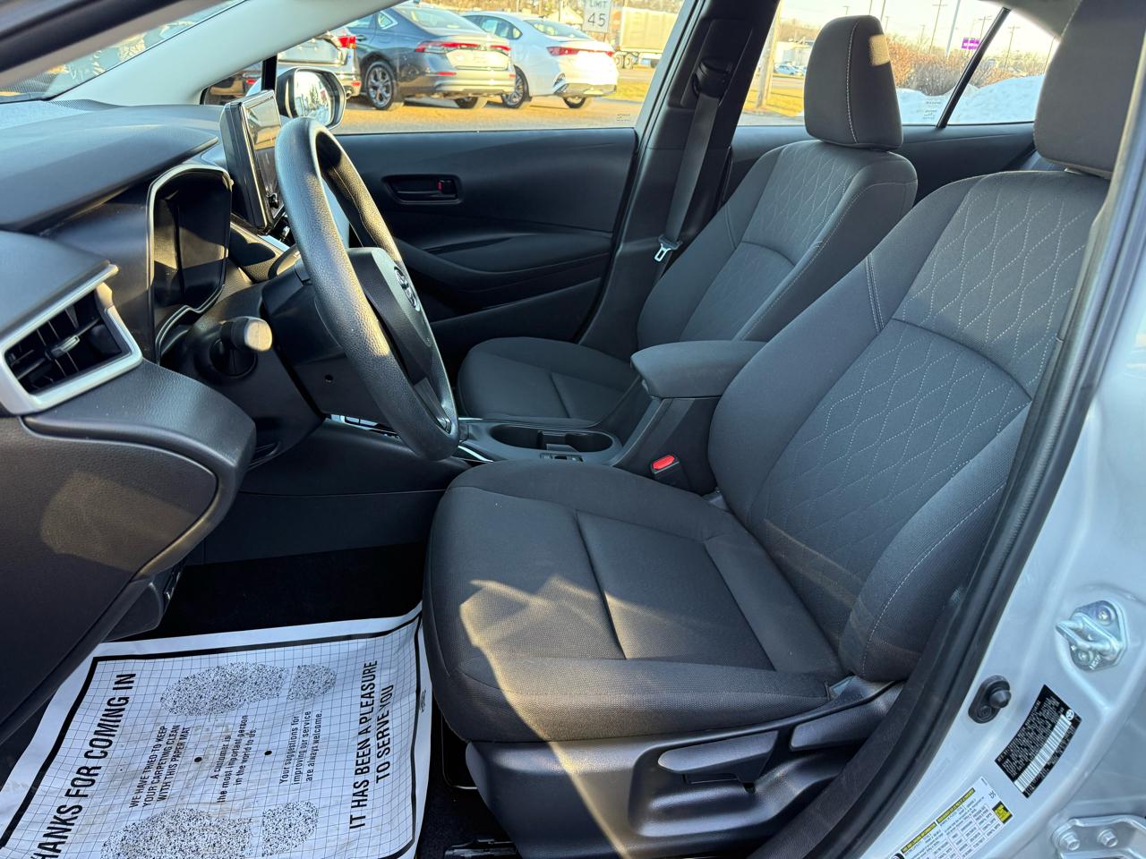 Toyota Corolla LE CVT (Natl) 2024