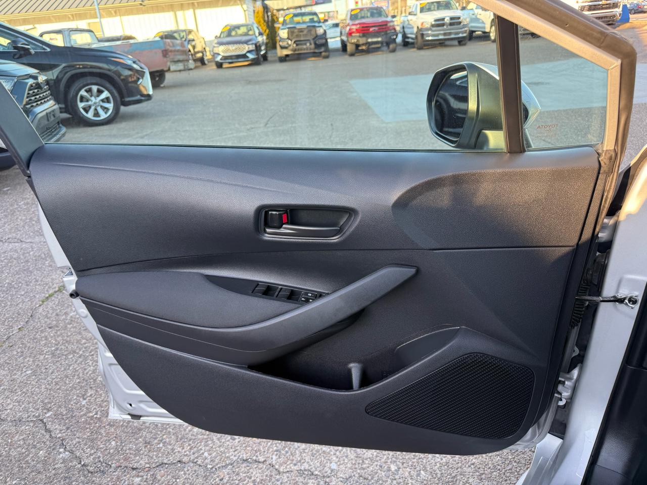 Toyota Corolla LE CVT (Natl) 2024