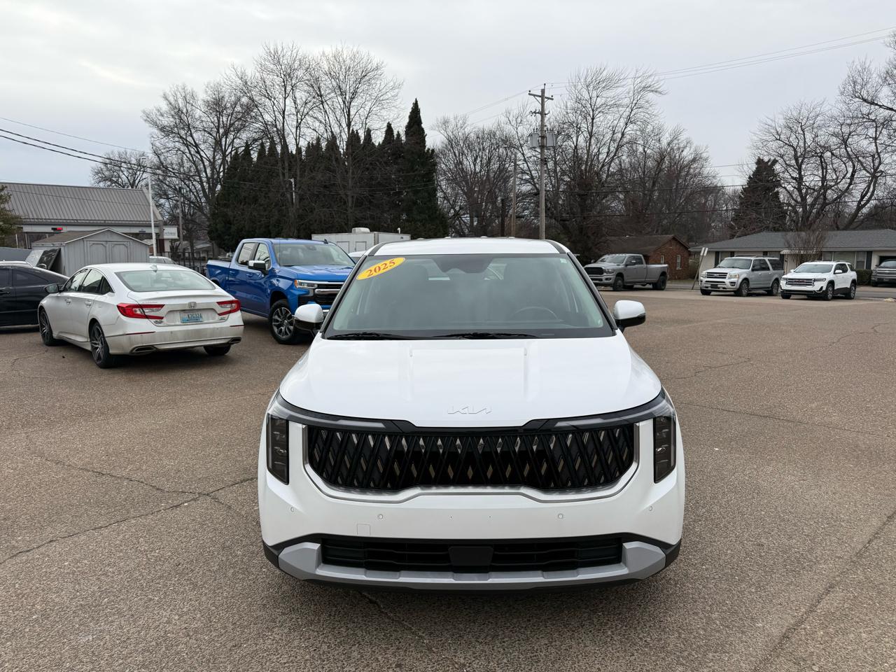 Kia Carnival LXS FWD 2025