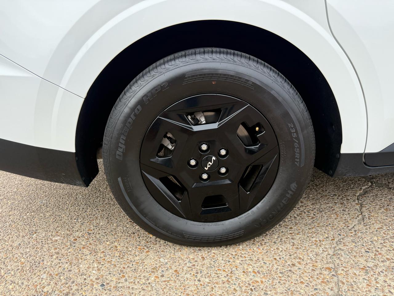 Kia Carnival LXS FWD 2025