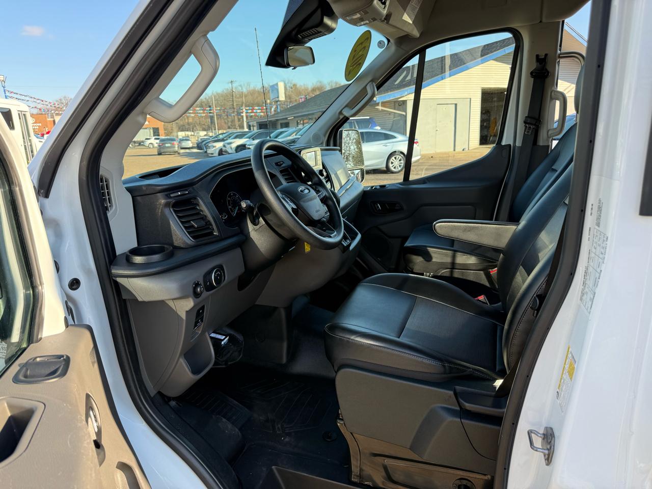 Ford Transit Passenger Wagon T-350 148" Med Roof XLT RWD 2023