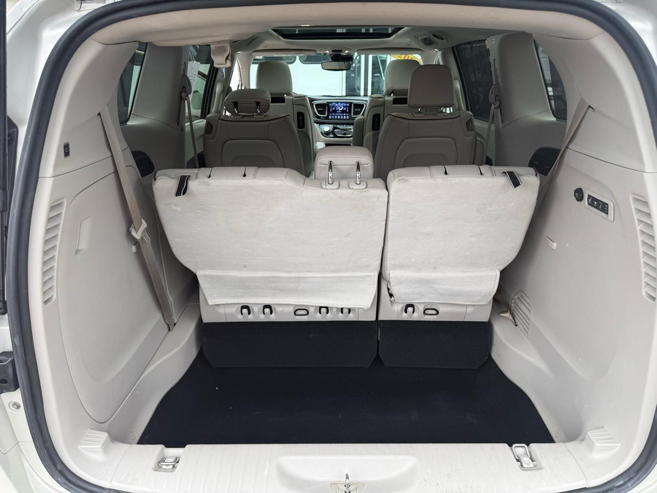 Chrysler Pacifica Limited FWD 2020