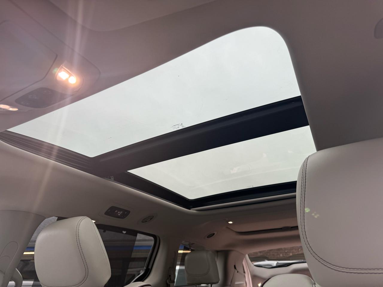 Chrysler Pacifica Limited FWD 2020