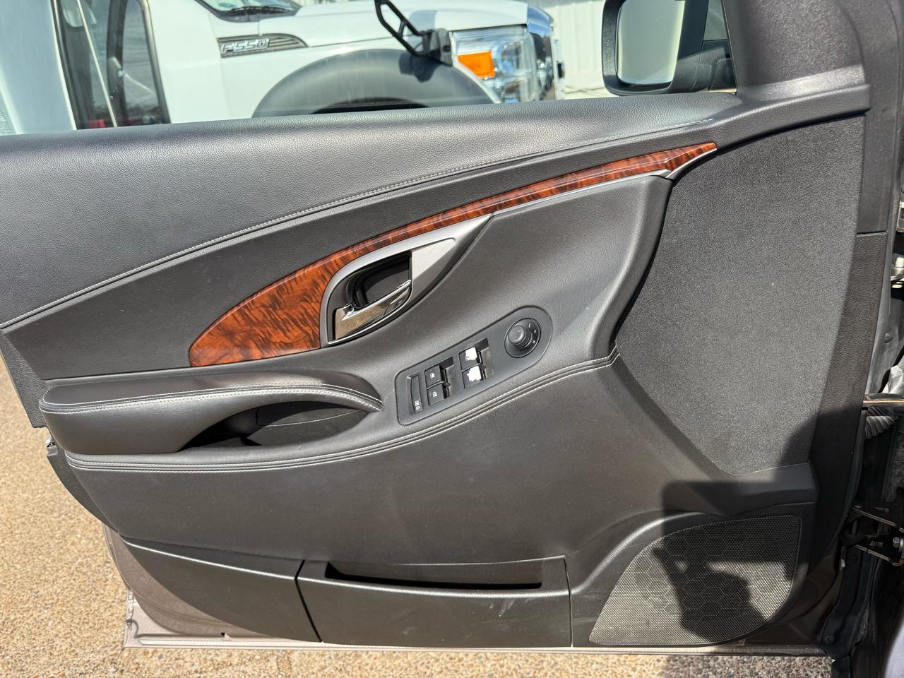 Buick LaCrosse 4dr Sdn CXL 3.0L FWD 2010