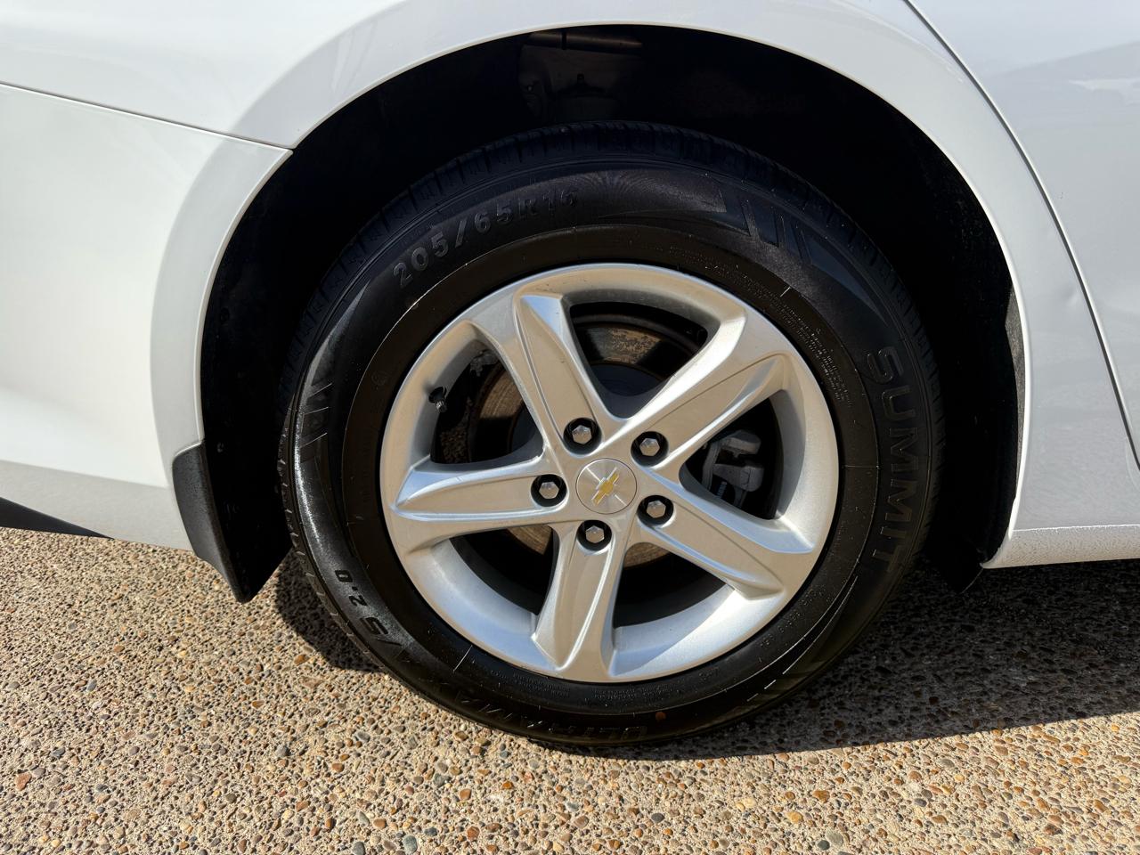 Chevrolet Malibu 4dr Sdn LS w/1LS 2021