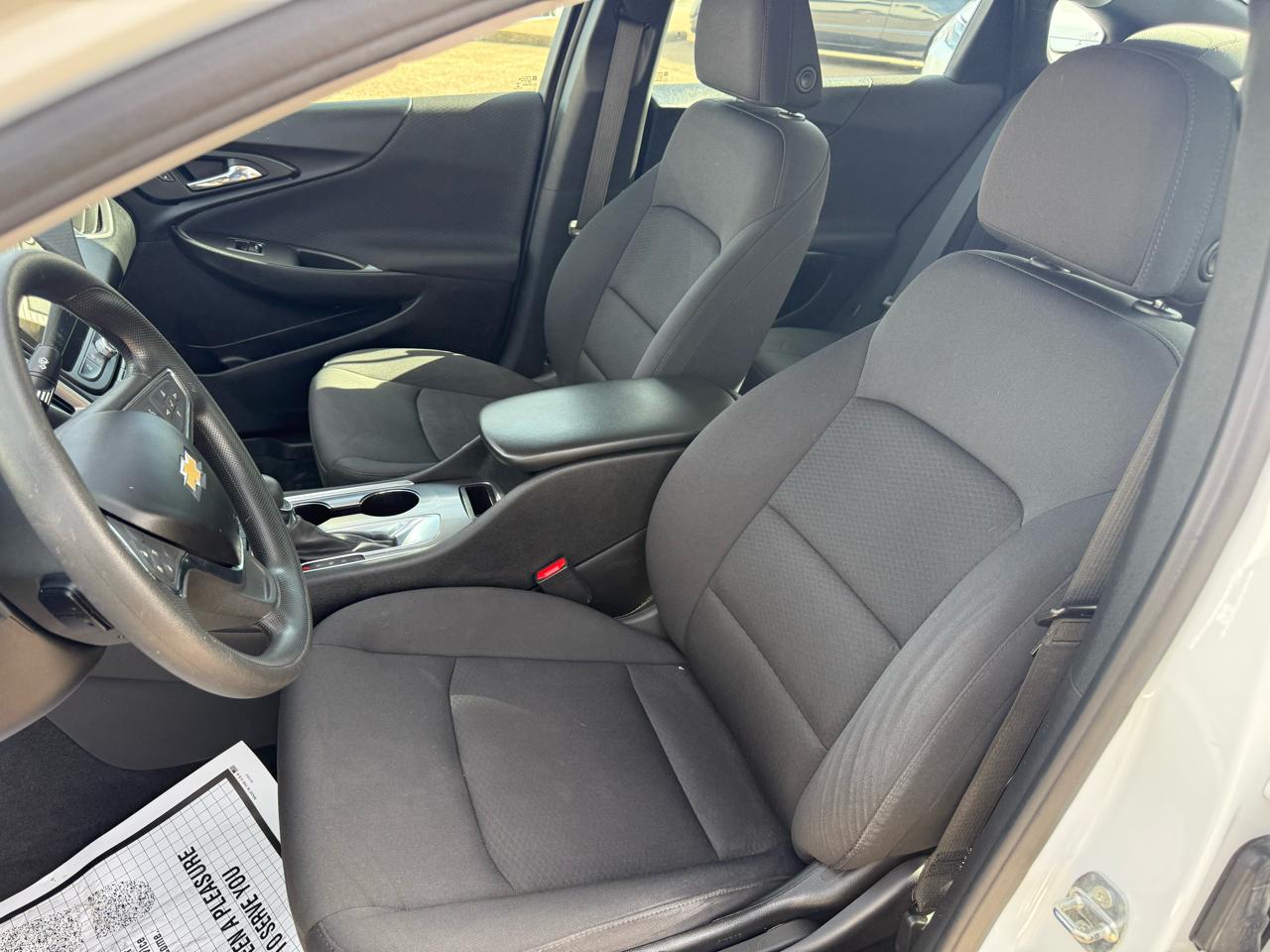 Chevrolet Malibu 4dr Sdn LS w/1LS 2021