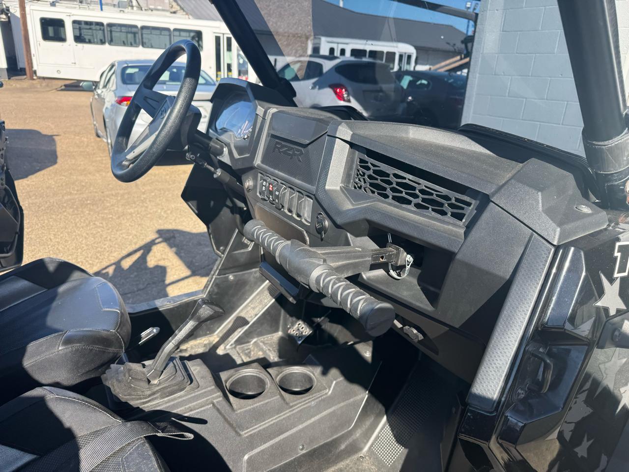 Polaris RZR 1000 XP  2020