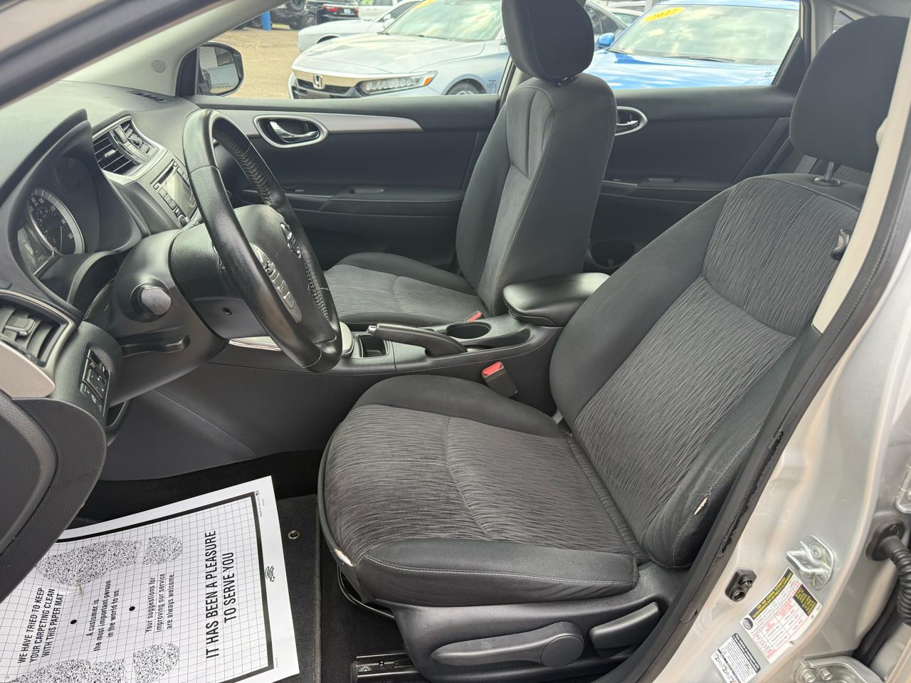 Nissan Sentra 4dr Sdn I4 CVT SV 2015