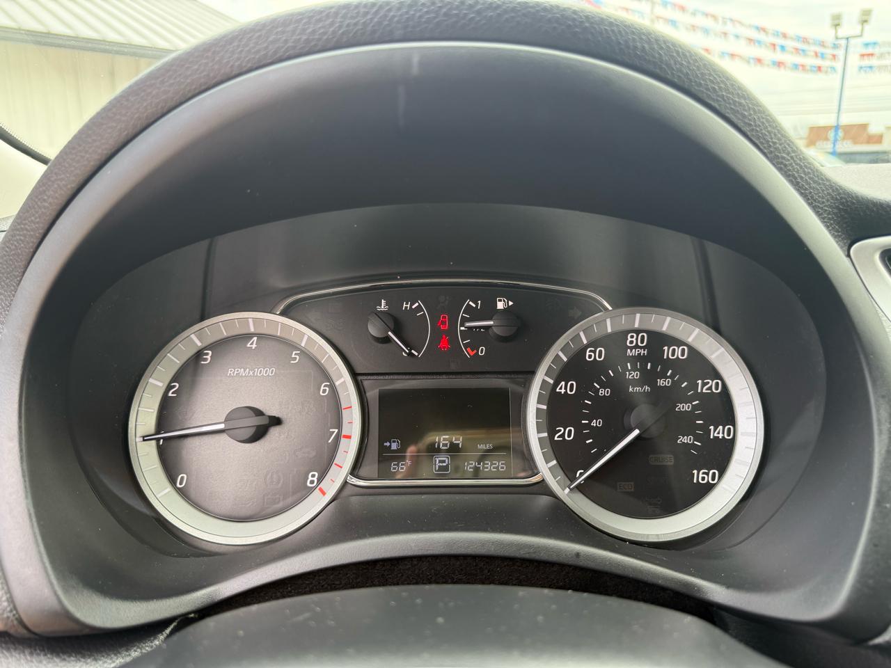 Nissan Sentra 4dr Sdn I4 CVT SV 2015