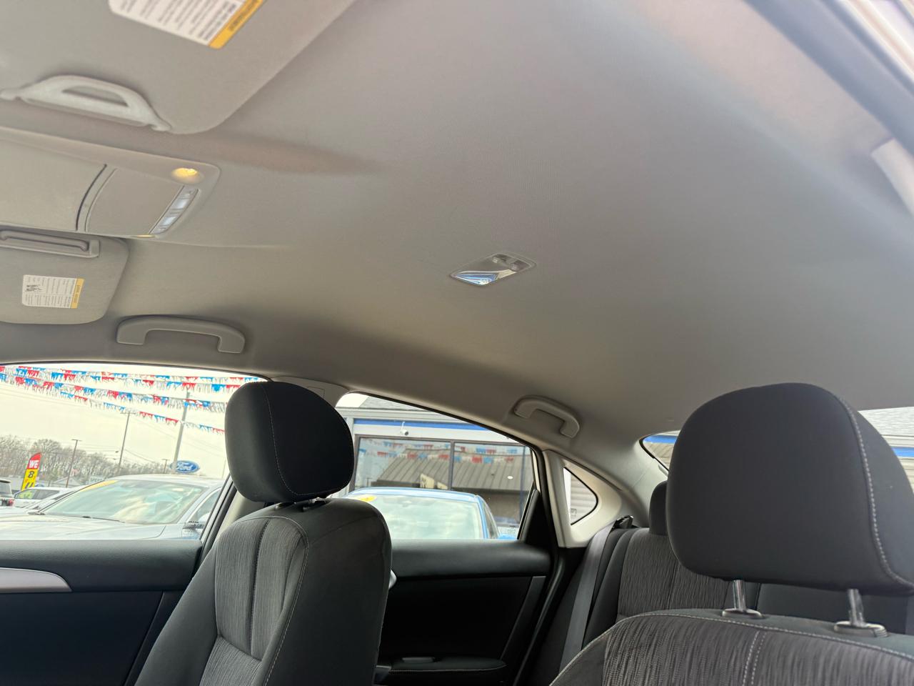 Nissan Sentra 4dr Sdn I4 CVT SV 2015