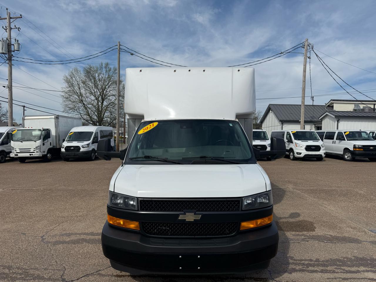 Chevrolet Express Commercial Cutaway 3500 Van 159" 2021