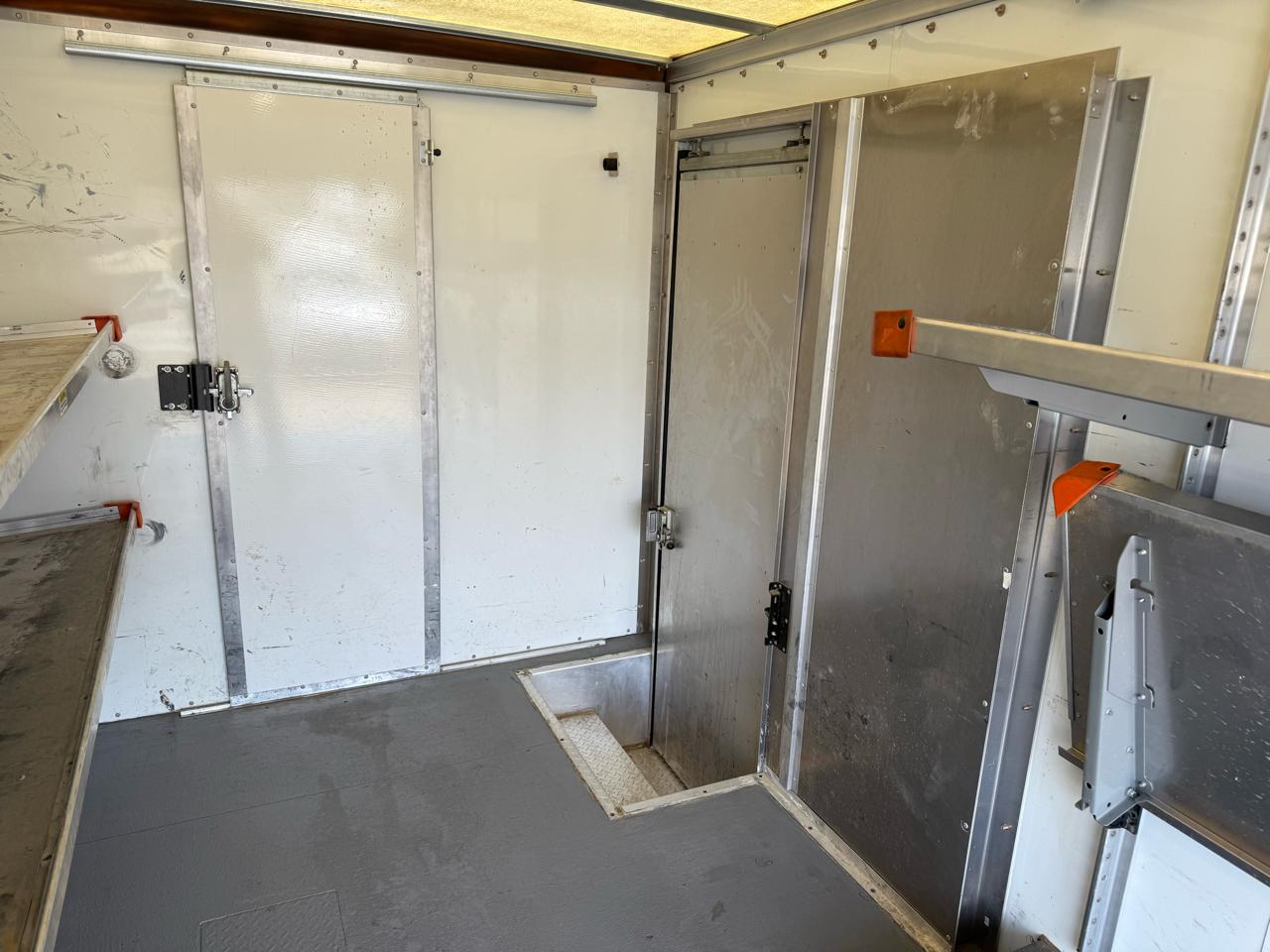 Chevrolet Express Commercial Cutaway 3500 Van 159" 2021