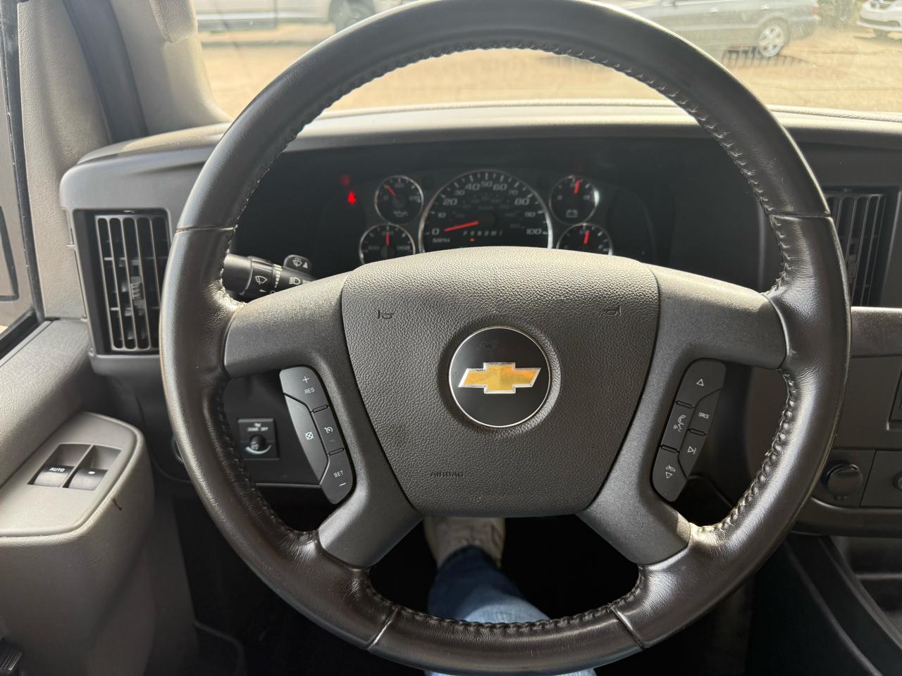 Chevrolet Express Commercial Cutaway 3500 Van 159" 2021