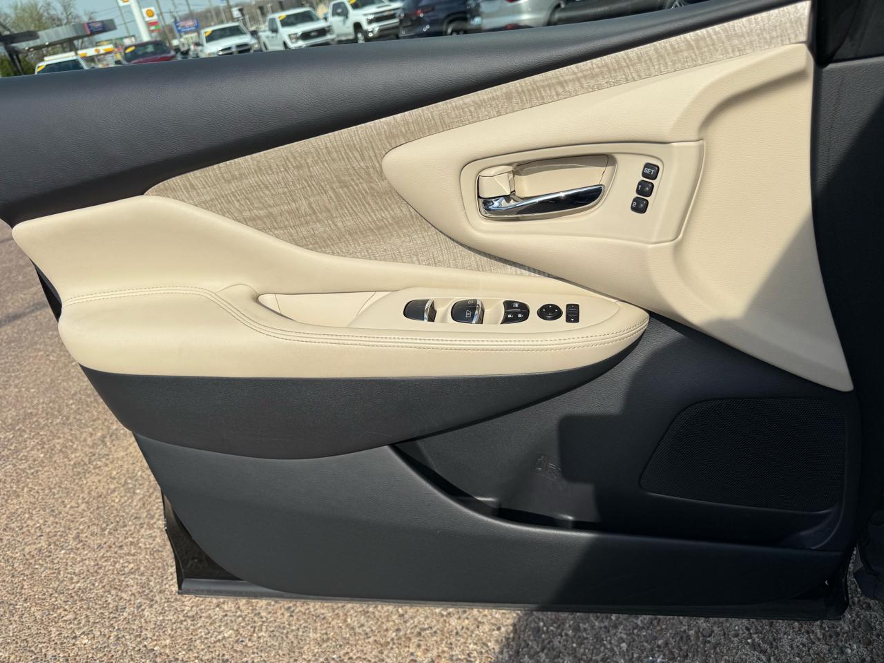 Nissan Murano FWD SL 2023