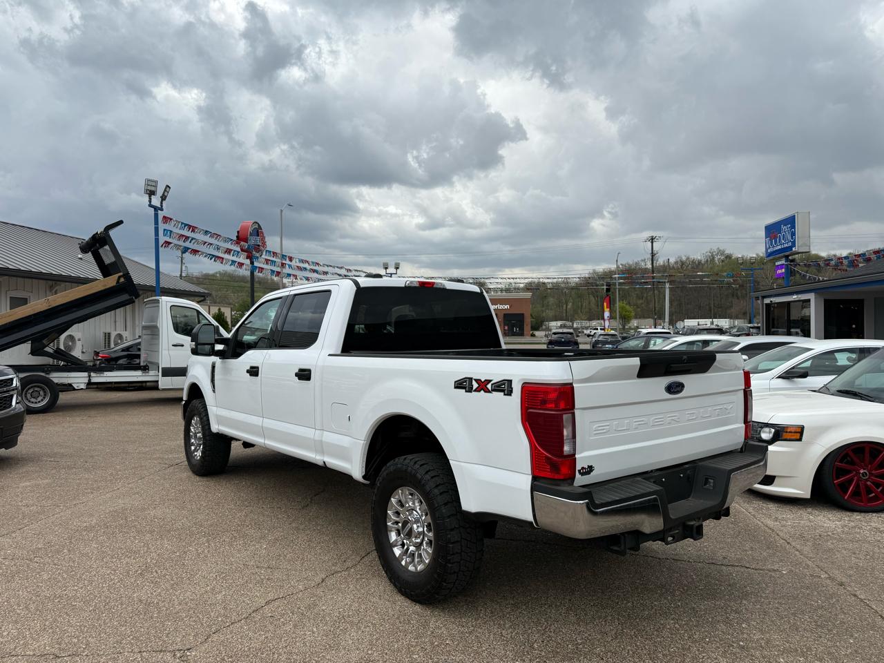 Ford Super Duty F-250 SRW 4WD Crew Cab 156" XLT 2022