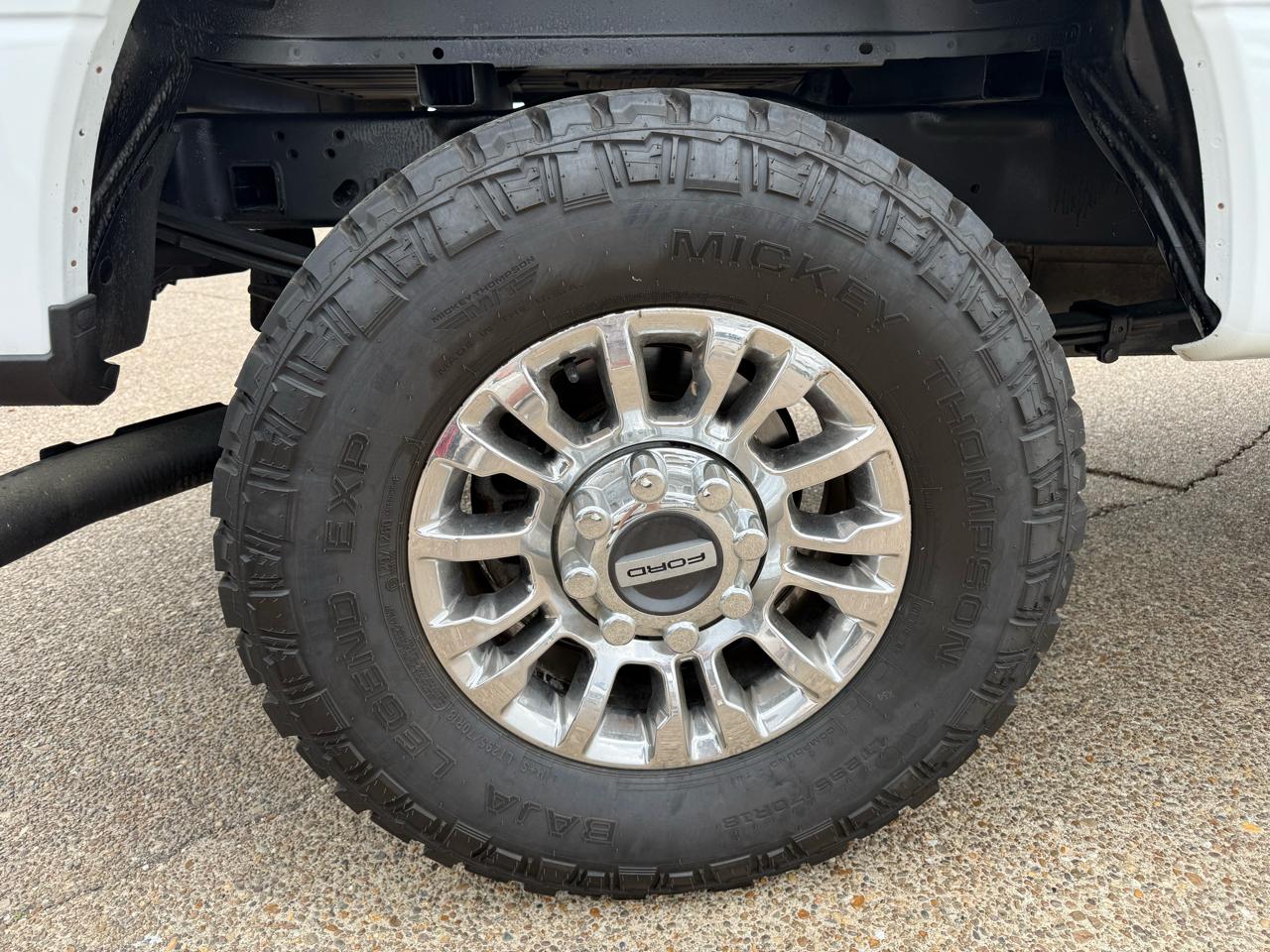 Ford Super Duty F-250 SRW 4WD Crew Cab 156" XLT 2022