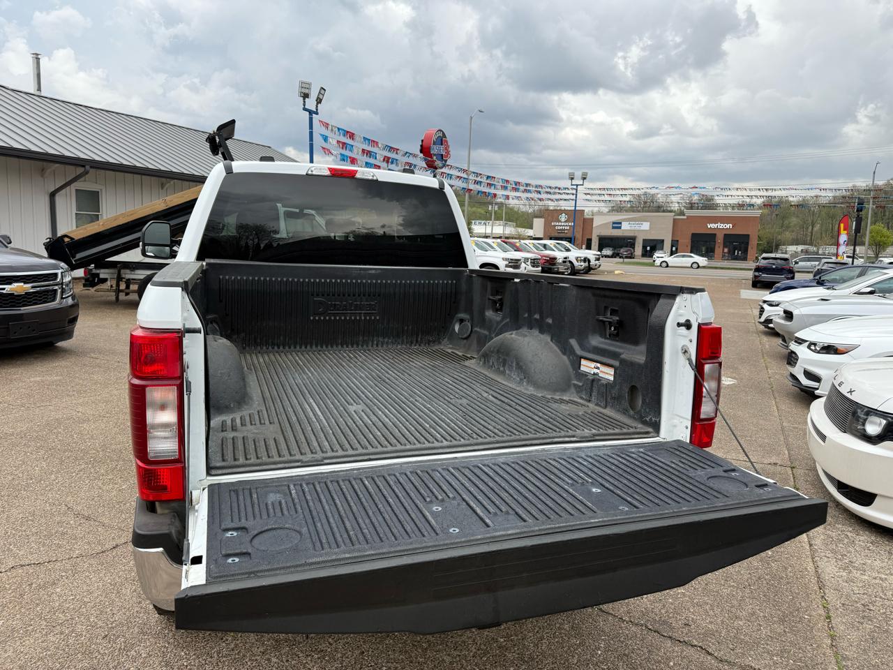 Ford Super Duty F-250 SRW 4WD Crew Cab 156" XLT 2022