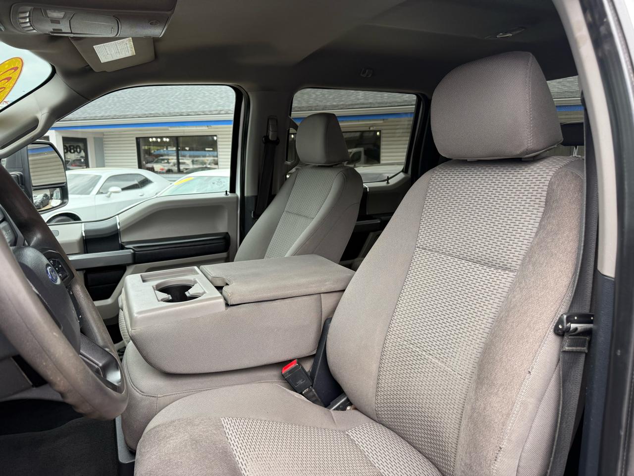 Ford Super Duty F-250 SRW 4WD Crew Cab 156" XLT 2022