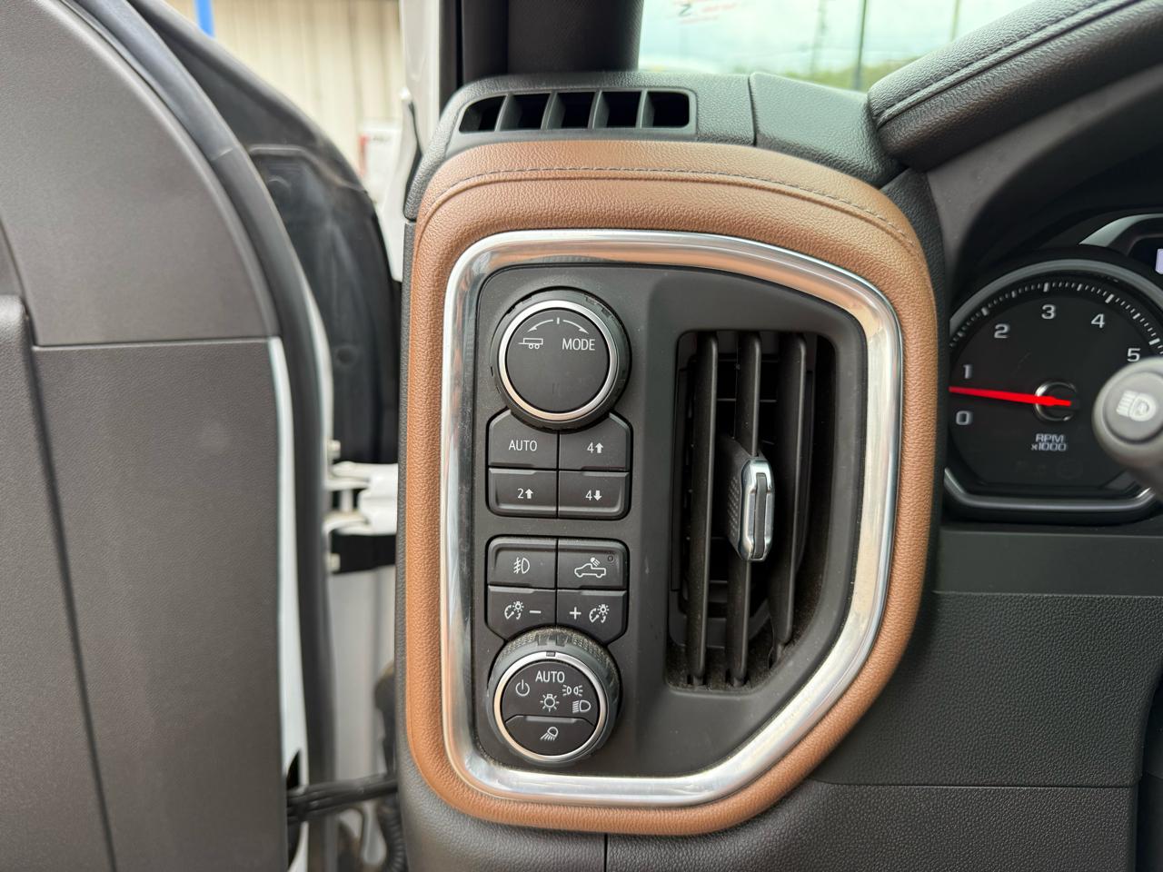 Chevrolet Silverado 1500 LTD 4WD Crew Cab 157" High Country 2022