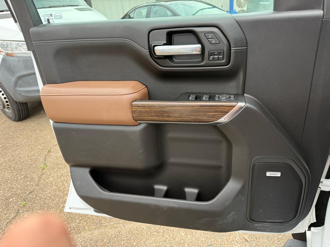 Chevrolet Silverado 1500 LTD 4WD Crew Cab 157" High Country 2022