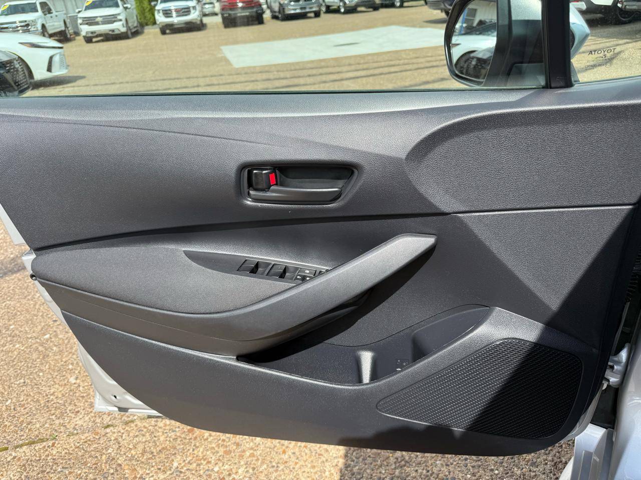 Toyota Corolla LE CVT (Natl) 2024