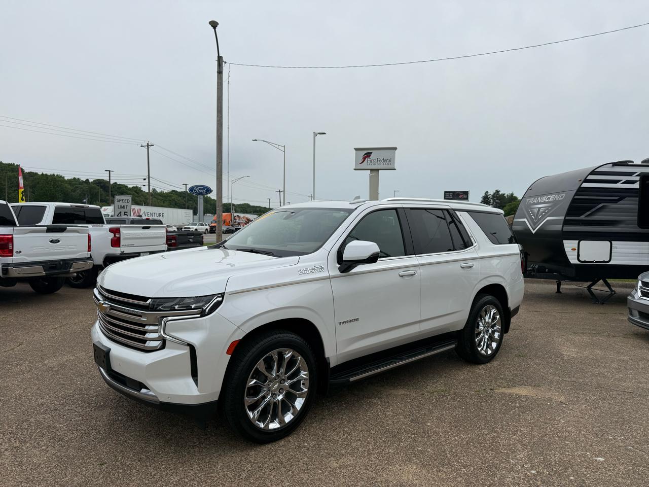 Chevrolet Tahoe 4WD 4dr High Country 2022