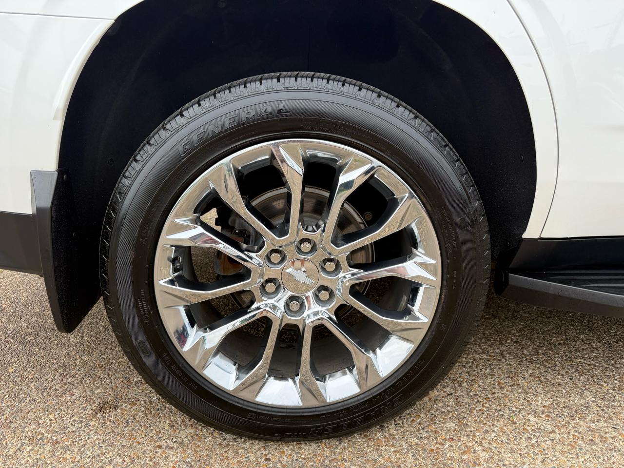 Chevrolet Tahoe 4WD 4dr High Country 2022